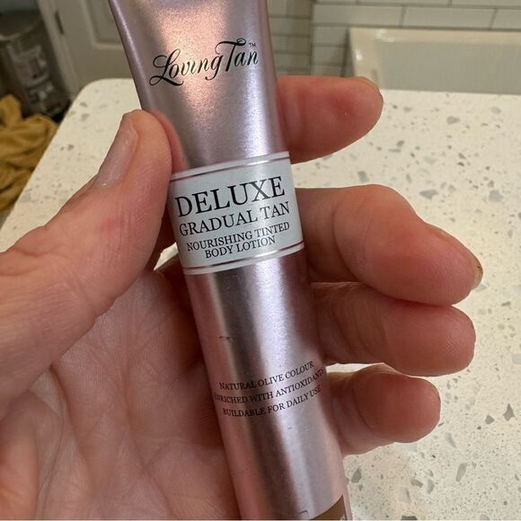 Deluxe Gradual Tan Nourishing Tinted Body Lotion- Dark 20ml/0.6 fl.oz. Brand new - Picture 12 of 14